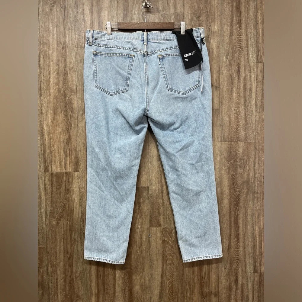 ASKK NY Cropped Light Denim Dre Carrot Jeans - Picture 2 of 12